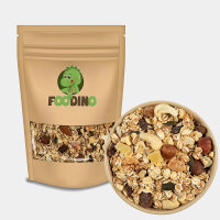 Müsli mit Nüssen und getrockneten Früchten...